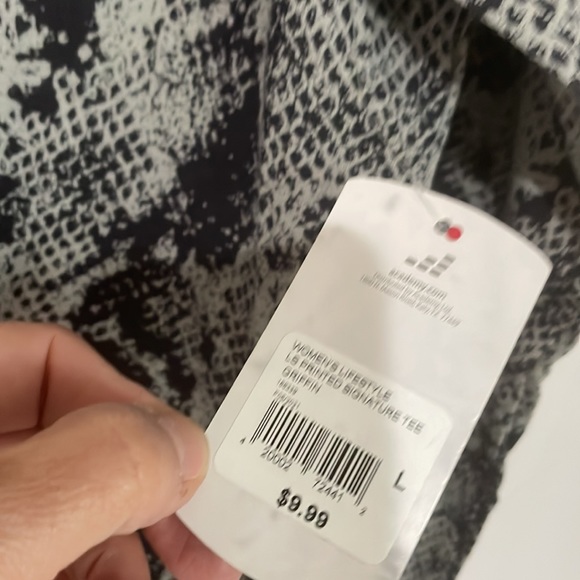 NWT longsleeved T-shirt - Picture 5 of 5